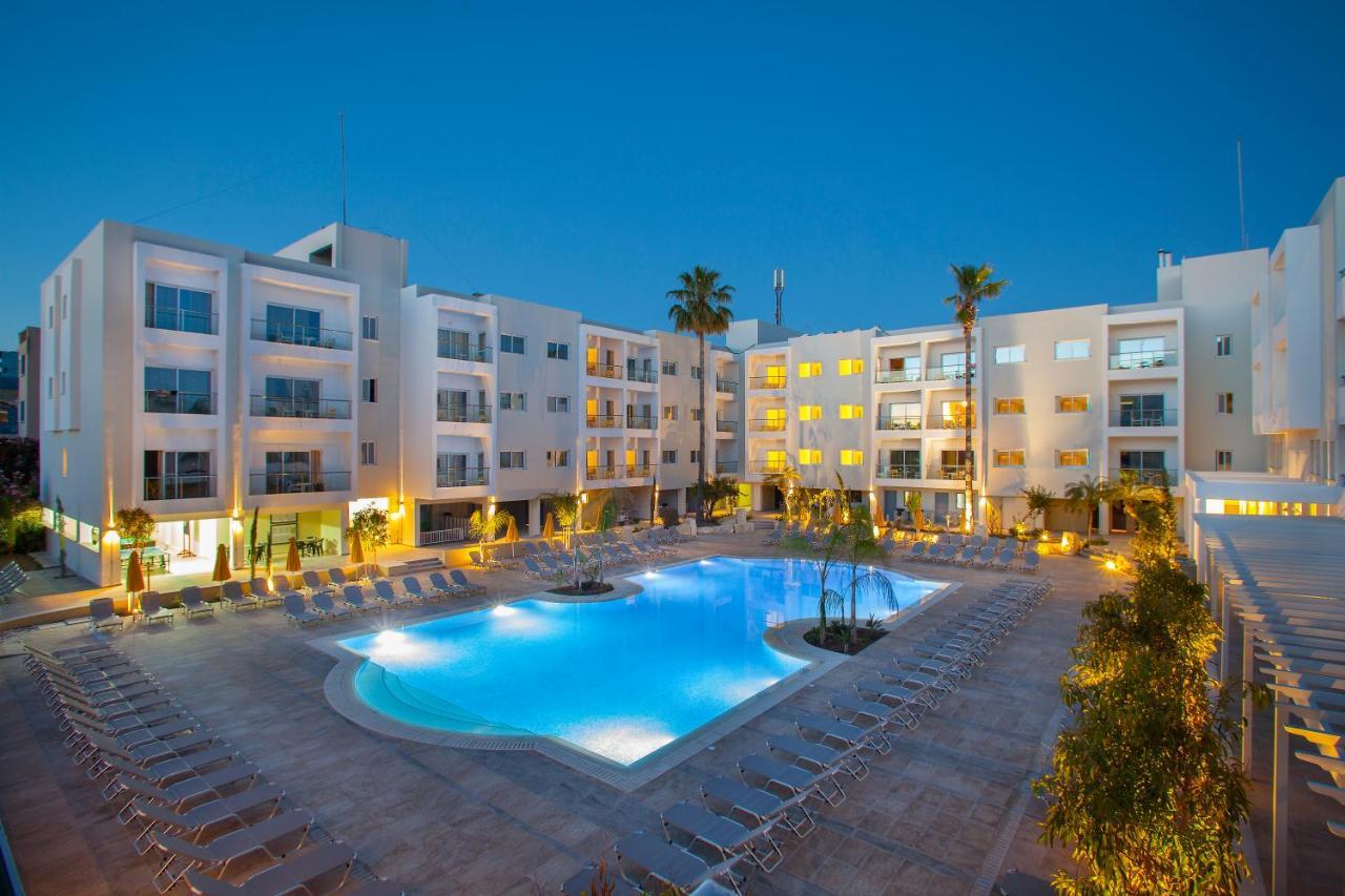 Hotel Mayfair Gardens Paphos Exterior foto